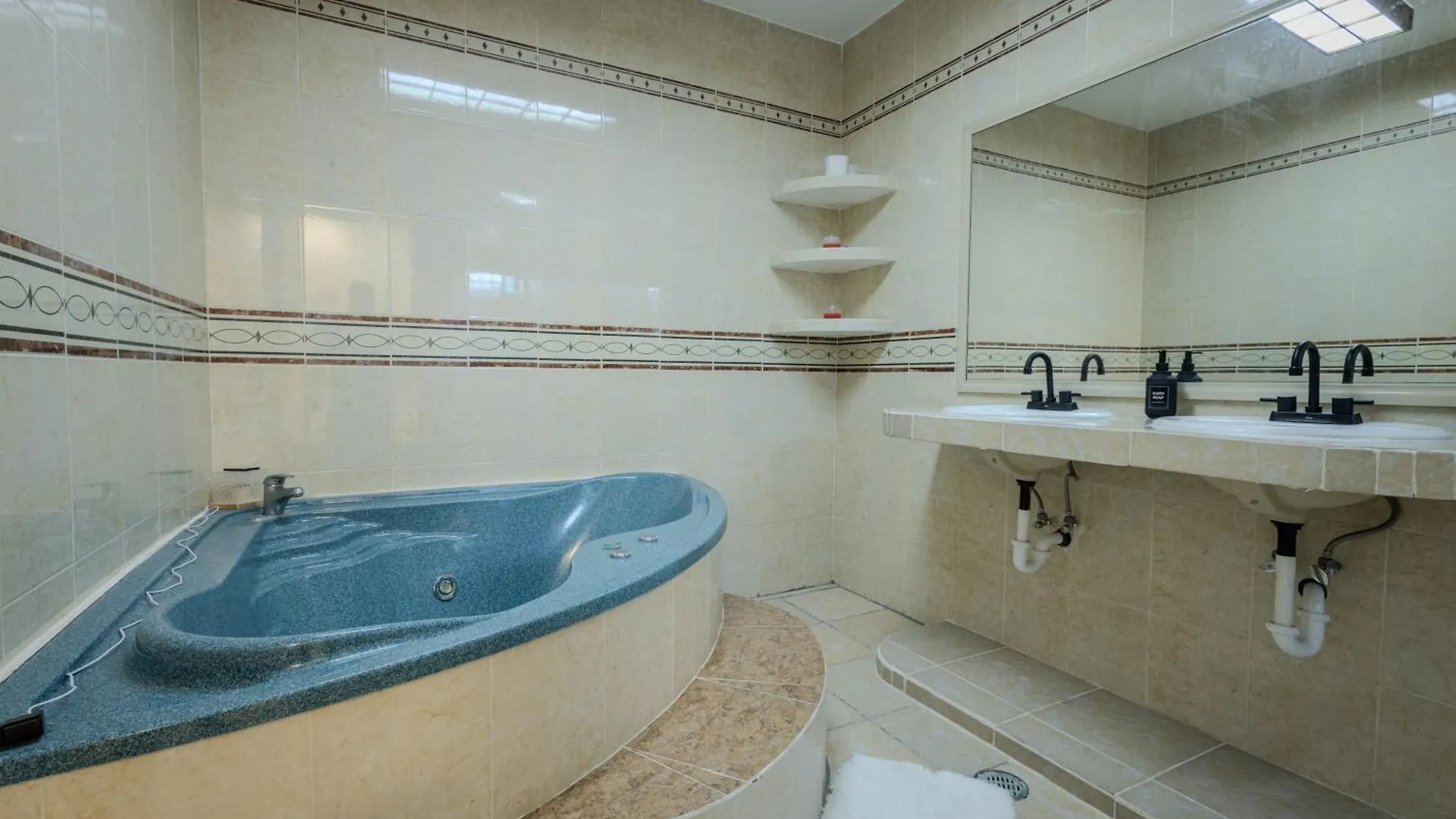 Bnb Rooms In Downtown Cancun- Casa Sunshine Cancun 0*,  Meksika